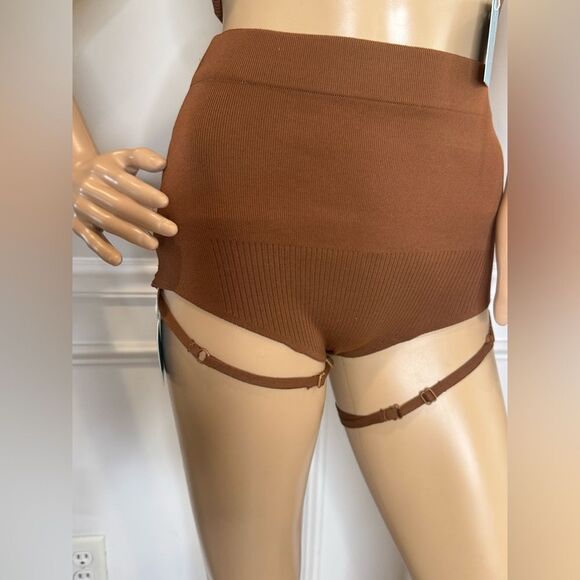 NWT Brown bandeau Ribbed Two-Piece Set - Picture 3 of 5